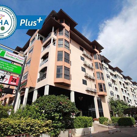 Town In Town Gardent Resort Bangkok Exterior photo