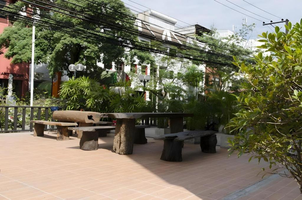 Town In Town Gardent Resort Bangkok Exterior photo
